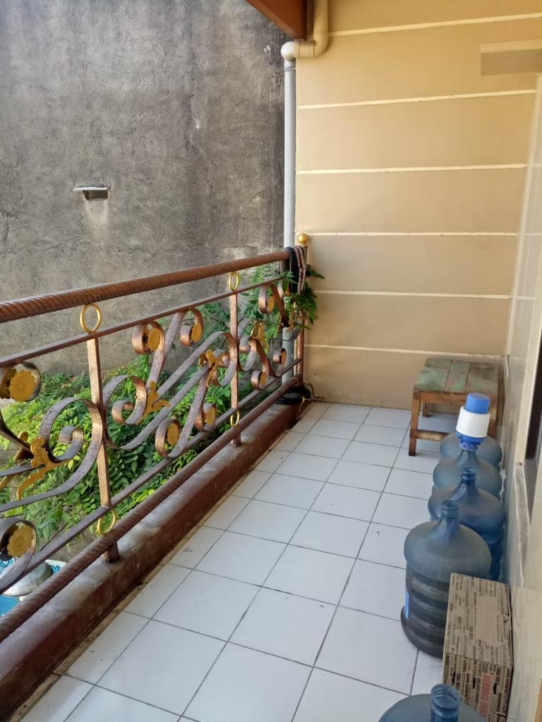 Area balkon kost UNAIR